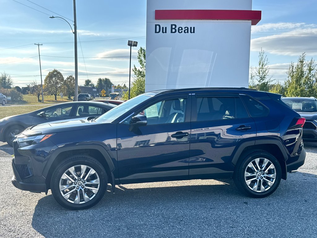 2024 Toyota RAV4 XLE PREMIUM AWD / 11.000KM OUI OUI 11,000KM / in Thetford Mines, Quebec - 7 - w1024h768px