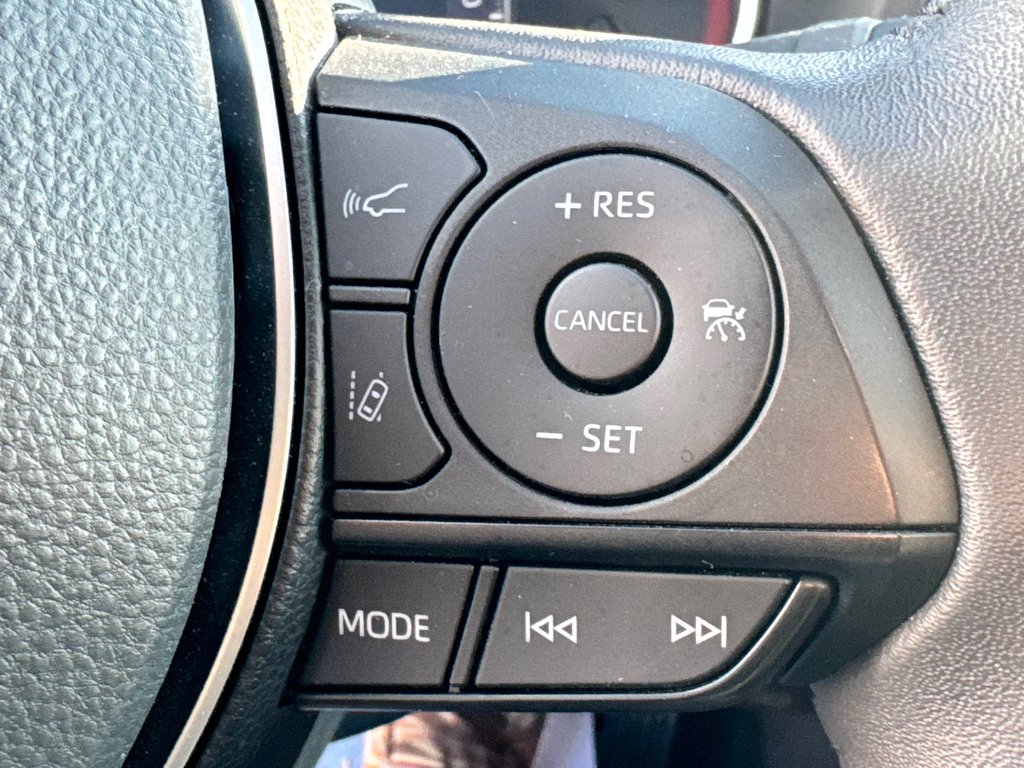 2024 Toyota RAV4 XLE PREMIUM AWD / 11.000KM OUI OUI 11,000KM / in Thetford Mines, Quebec - 43 - w1024h768px
