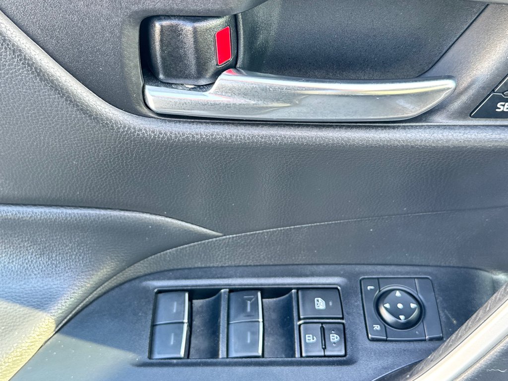 2024 Toyota RAV4 XLE PREMIUM AWD / 11.000KM OUI OUI 11,000KM / in Thetford Mines, Quebec - 30 - w1024h768px