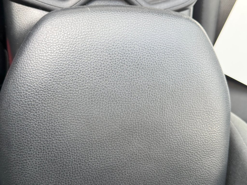 Toyota RAV4 XLE AWD / HITCH / PEA 29-11-27=100KM WOW !!! / 2024 à Thetford Mines, Québec - 49 - w1024h768px