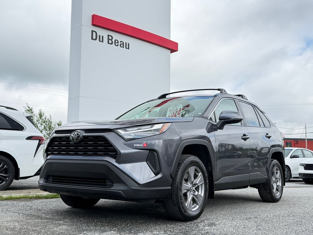 Toyota RAV4 XLE AWD / HITCH / PEA 29-11-27=100KM WOW !!! / 2024 à Thetford Mines, Québec - 1 - w1024h768px