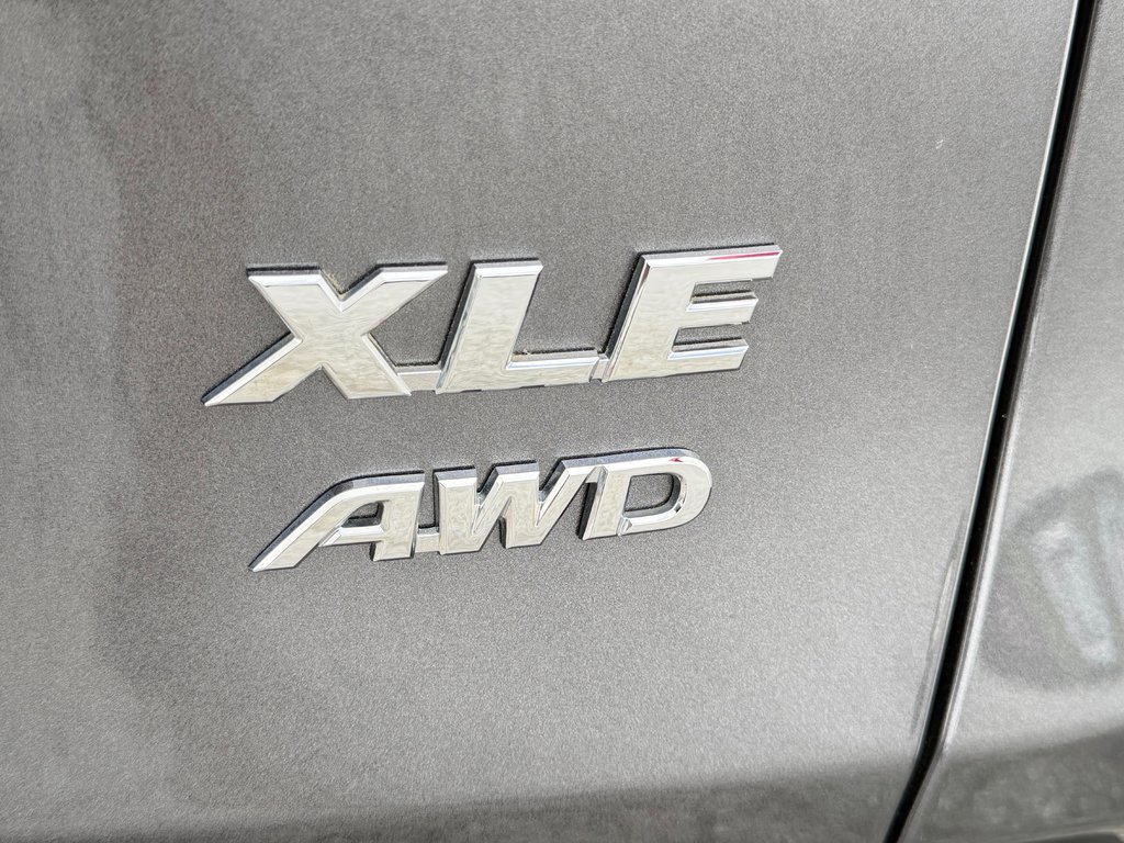 Toyota RAV4 XLE AWD / HITCH / PEA 29-11-27=100KM WOW !!! / 2024 à Thetford Mines, Québec - 24 - w1024h768px