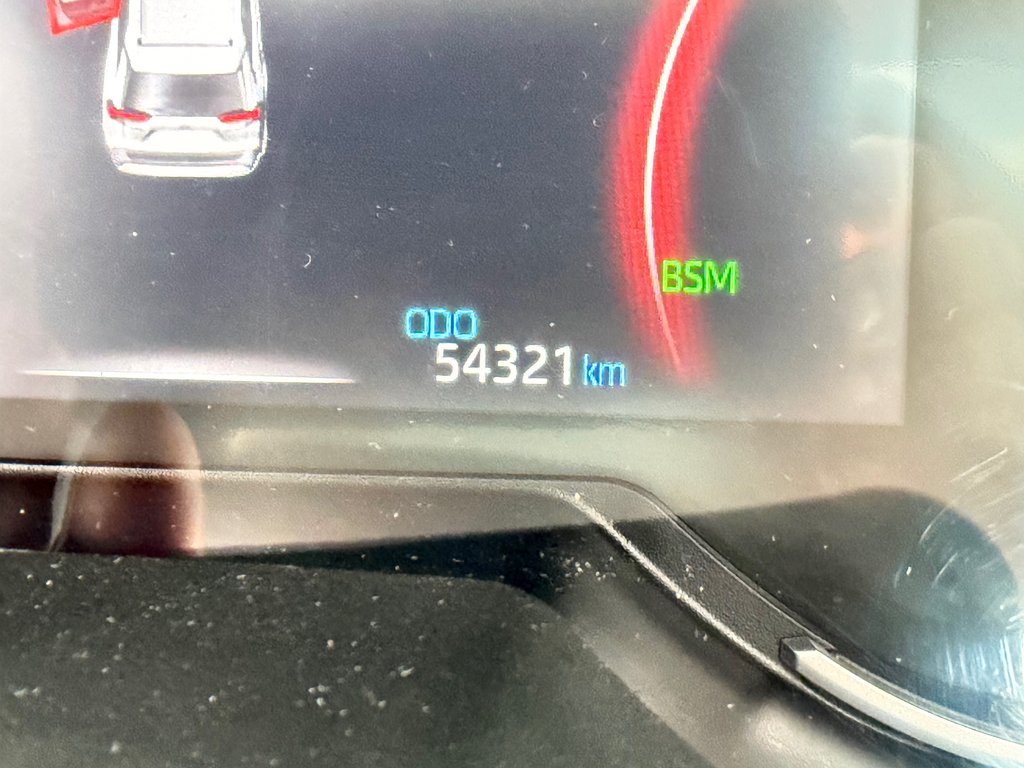 Toyota RAV4 XLE AWD / HITCH / PEA 29-11-27=100KM WOW !!! / 2024 à Thetford Mines, Québec - 39 - w1024h768px