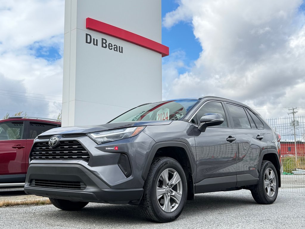 Toyota RAV4 XLE AWD / VITRE TEINTÉES / BAS KILOS ! / 2024 à Thetford Mines, Québec - 1 - w1024h768px