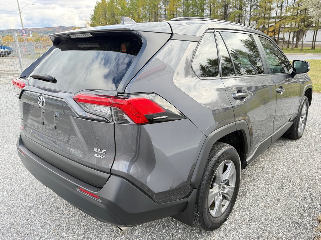 Toyota RAV4 XLE AWD / VITRE TEINTÉES / BAS KILOS ! / 2024 à Thetford Mines, Québec - 5 - w1024h768px