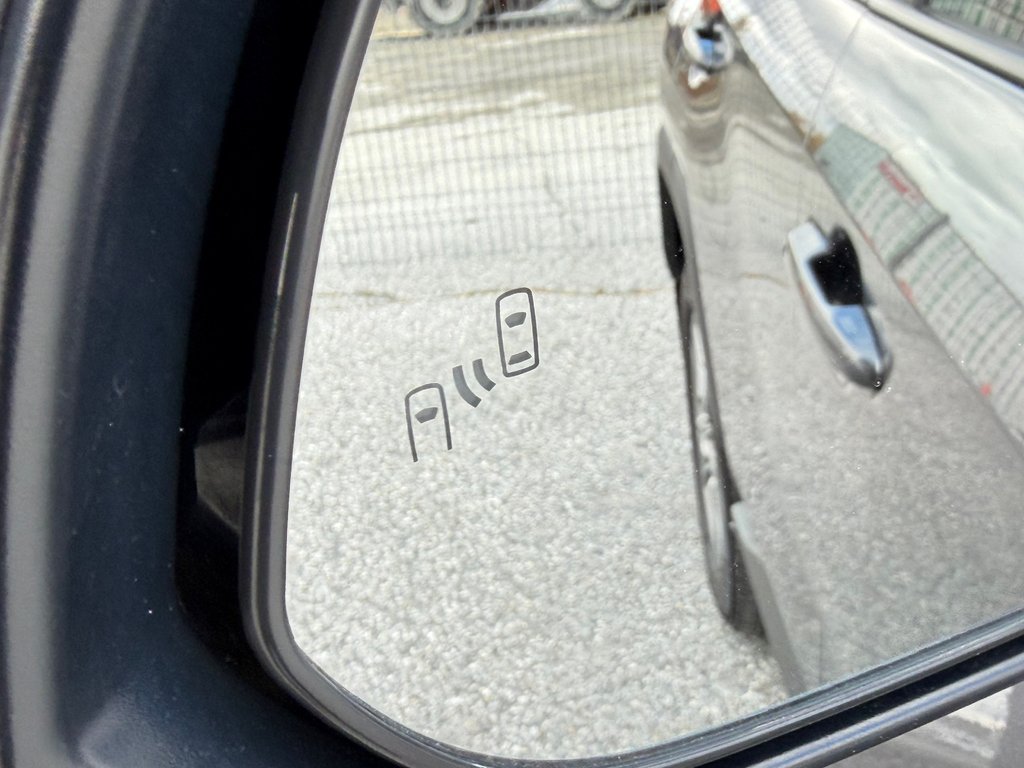Toyota RAV4 XLE AWD / VITRE TEINTÉES / BAS KILOS ! / 2024 à Thetford Mines, Québec - 27 - w1024h768px