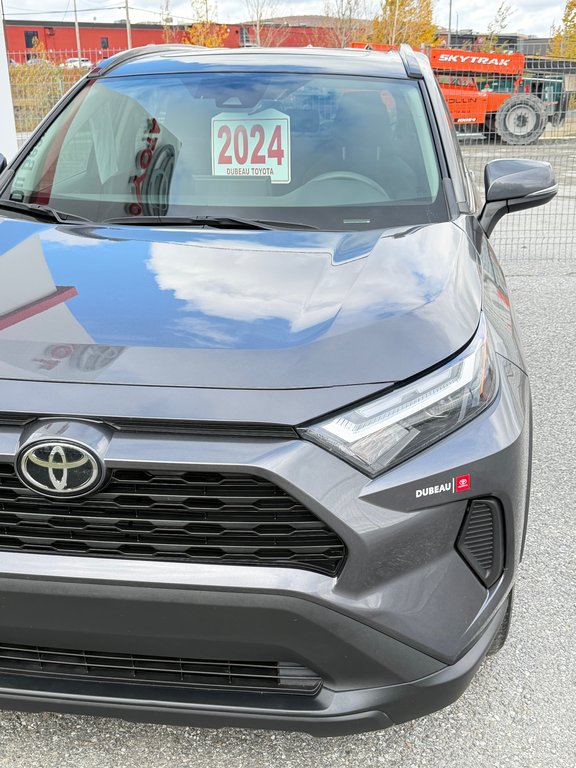 Toyota RAV4 XLE AWD / VITRE TEINTÉES / BAS KILOS ! / 2024 à Thetford Mines, Québec - 9 - w1024h768px