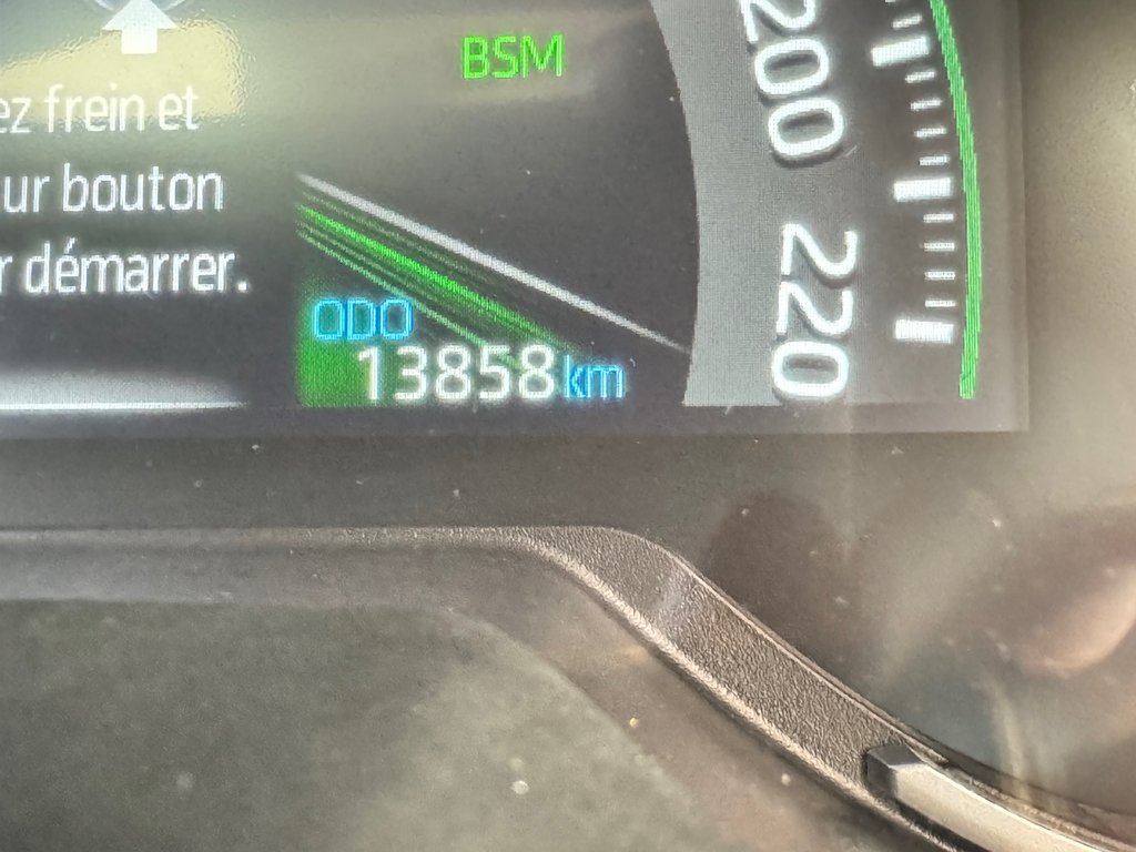 2025 Toyota RAV4 HYBRIDE XLE AWD / LE MOINS CHER AU CANADA / in Thetford Mines, Quebec - 41 - w1024h768px