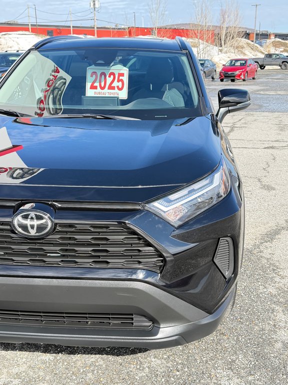 Toyota RAV4 XLE AWD / HITCH TOYOTA / TAG / ÉTAT NEUF !!! / 2025 à Thetford Mines, Québec - 9 - w1024h768px