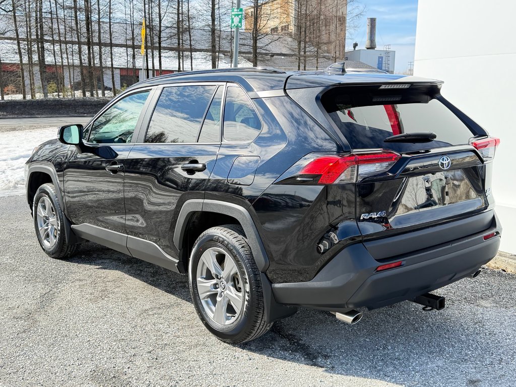 Toyota RAV4 XLE AWD / HITCH TOYOTA / TAG / ÉTAT NEUF !!! / 2025 à Thetford Mines, Québec - 7 - w1024h768px