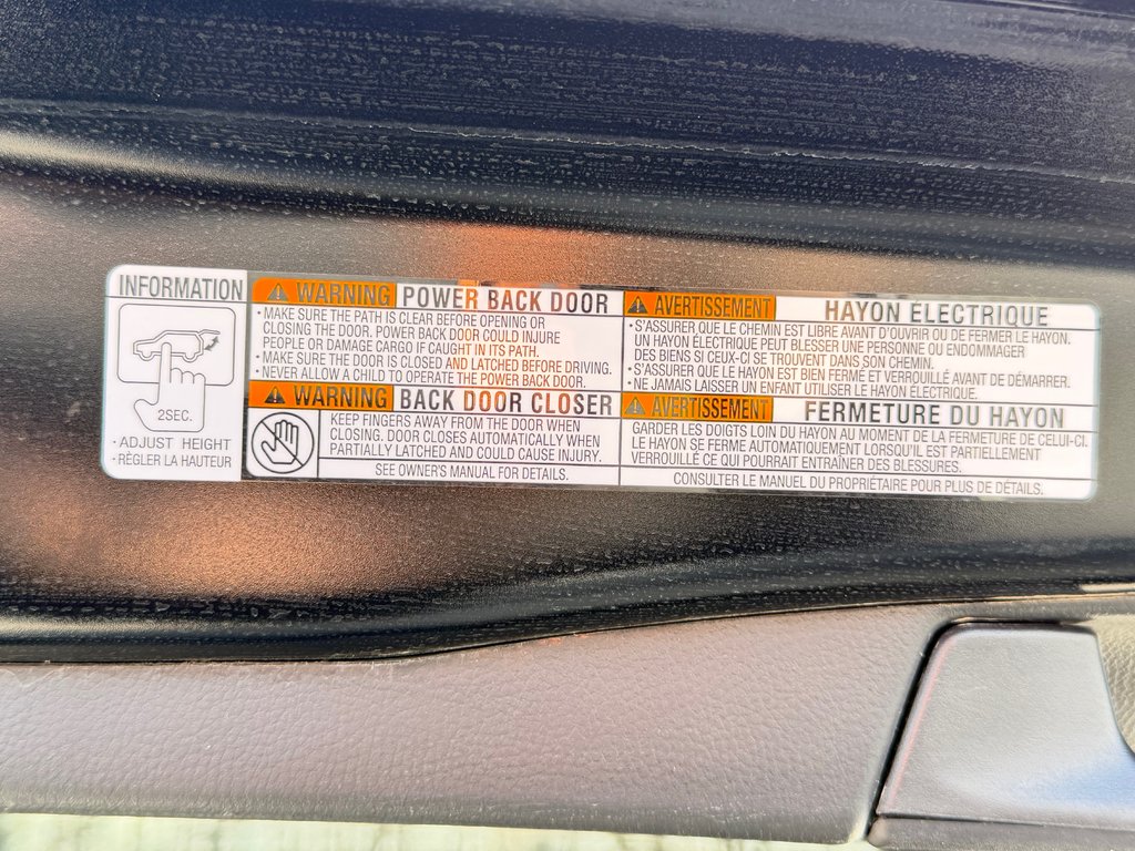 Toyota RAV4 XLE AWD / HITCH TOYOTA / TAG / ÉTAT NEUF !!! / 2025 à Thetford Mines, Québec - 58 - w1024h768px