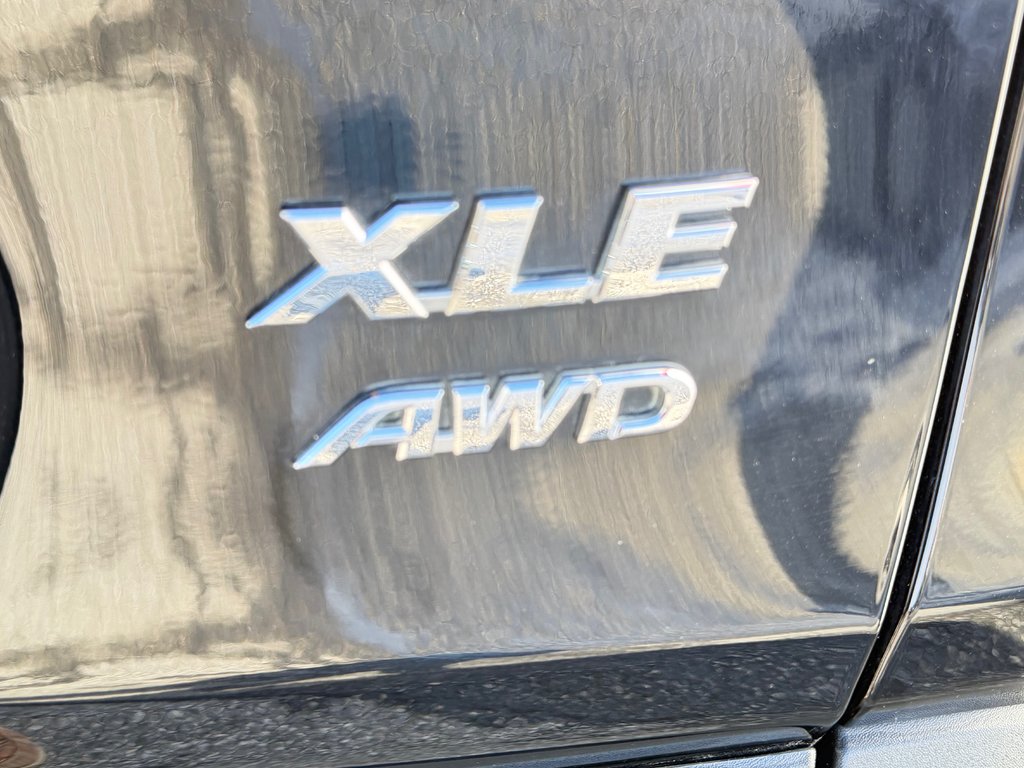 Toyota RAV4 XLE AWD / HITCH TOYOTA / TAG / ÉTAT NEUF !!! / 2025 à Thetford Mines, Québec - 24 - w1024h768px
