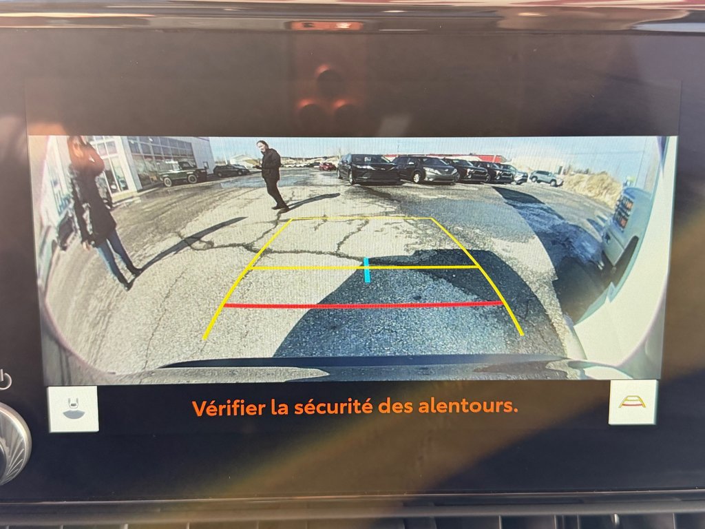 Toyota RAV4 XLE AWD / HITCH TOYOTA / TAG / ÉTAT NEUF !!! / 2025 à Thetford Mines, Québec - 41 - w1024h768px