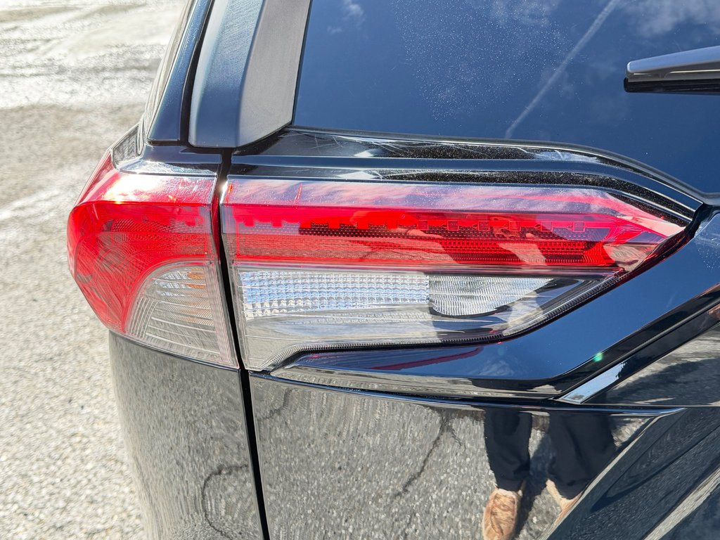 Toyota RAV4 XLE AWD / HITCH TOYOTA / TAG / ÉTAT NEUF !!! / 2025 à Thetford Mines, Québec - 22 - w1024h768px