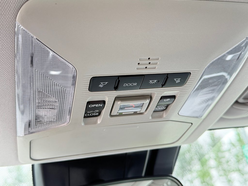 2025 Toyota RAV4 TRAIL AWD / PEA 29-04-29=100KM / HITCH WOW / in Thetford Mines, Quebec - 53 - w1024h768px