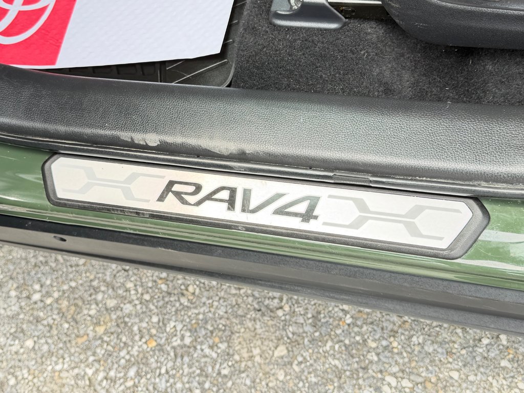 2025 Toyota RAV4 TRAIL AWD / PEA 29-04-29=100KM / HITCH WOW / in Thetford Mines, Quebec - 32 - w1024h768px