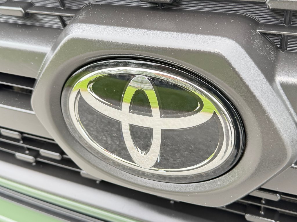 2025 Toyota RAV4 TRAIL AWD / PEA 29-04-29=100KM / HITCH WOW / in Thetford Mines, Quebec - 11 - w1024h768px