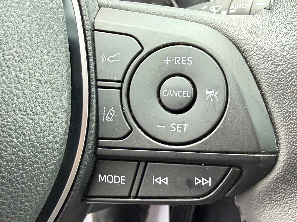 2025 Toyota RAV4 TRAIL AWD / PEA 29-04-29=100KM / HITCH WOW / in Thetford Mines, Quebec - 40 - w1024h768px