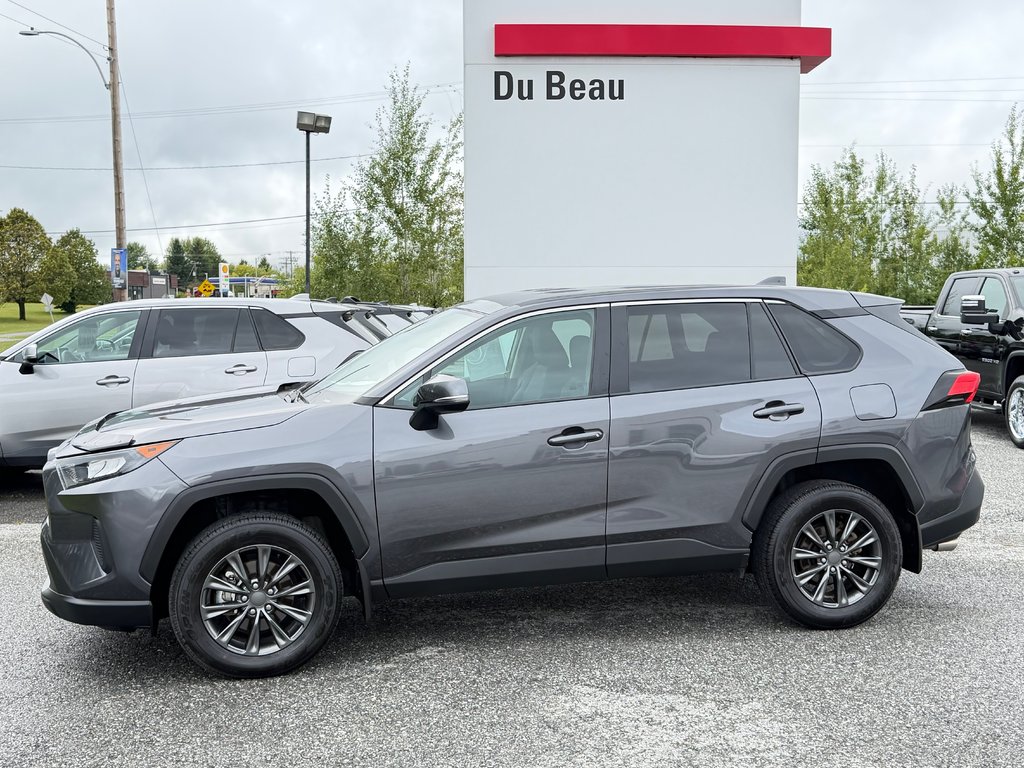 2025 Toyota RAV4 LE AWD / MAGS / HITCH / AUBAINE !! / in Thetford Mines, Quebec - 8 - w1024h768px