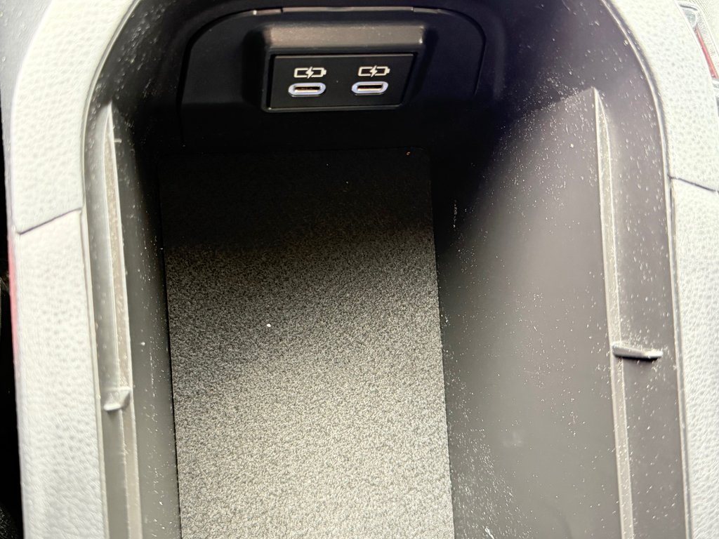 2025 Toyota RAV4 LE AWD / MAGS / HITCH / AUBAINE !! / in Thetford Mines, Quebec - 42 - w1024h768px