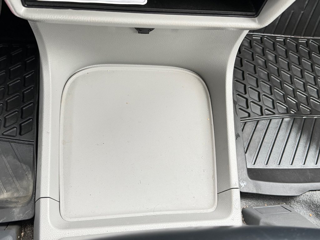 2020 Toyota SIENNA LE AWD LE AWD / FAIBLE KILOMETRAGE / 7 PASSAGERS in Thetford Mines, Quebec - 49 - w1024h768px