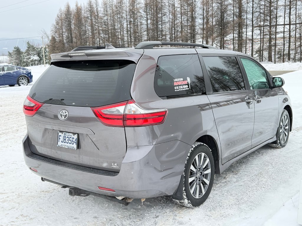 2020 Toyota SIENNA LE AWD LE AWD / FAIBLE KILOMETRAGE / 7 PASSAGERS in Thetford Mines, Quebec - 4 - w1024h768px