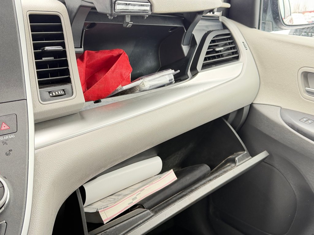 2020 Toyota SIENNA LE AWD LE AWD / FAIBLE KILOMETRAGE / 7 PASSAGERS in Thetford Mines, Quebec - 52 - w1024h768px