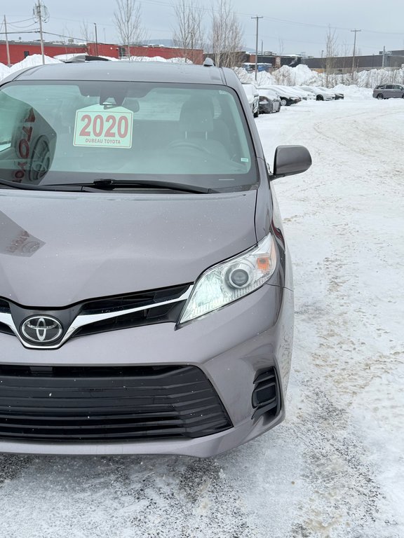 2020 Toyota SIENNA LE AWD LE AWD / FAIBLE KILOMETRAGE / 7 PASSAGERS in Thetford Mines, Quebec - 8 - w1024h768px