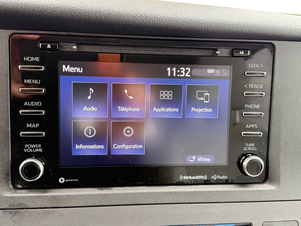 2020 Toyota SIENNA LE AWD LE AWD / FAIBLE KILOMETRAGE / 7 PASSAGERS in Thetford Mines, Quebec - 43 - w1024h768px