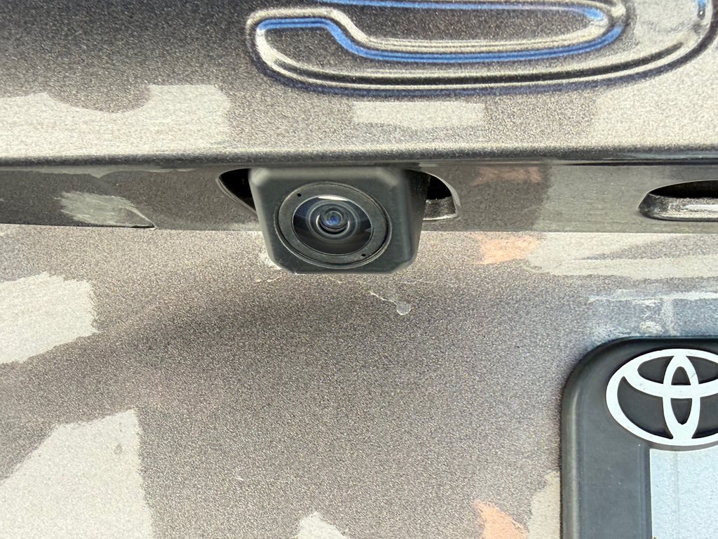 2020 Toyota SIENNA LE AWD LE AWD / FAIBLE KILOMETRAGE / 7 PASSAGERS in Thetford Mines, Quebec - 21 - w1024h768px