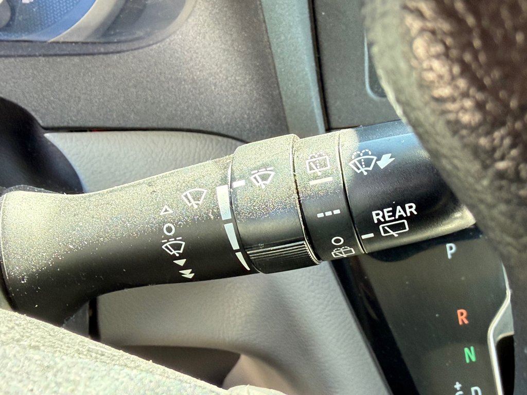 2020 Toyota SIENNA LE AWD LE AWD / FAIBLE KILOMETRAGE / 7 PASSAGERS in Thetford Mines, Quebec - 37 - w1024h768px