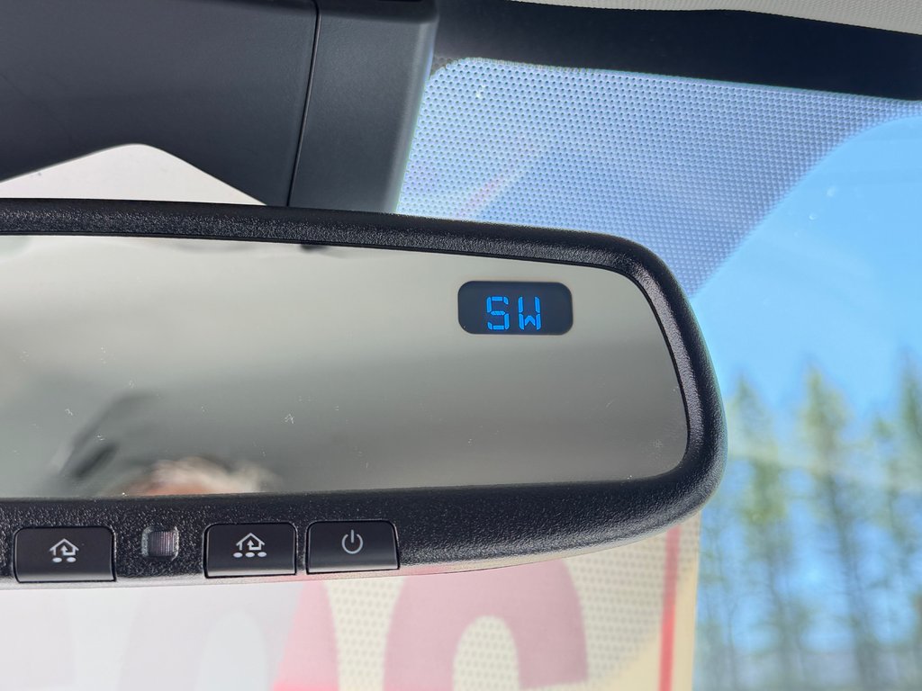 2020 Toyota SIENNA LE AWD LE AWD / FAIBLE KILOMETRAGE / 7 PASSAGERS in Thetford Mines, Quebec - 52 - w1024h768px