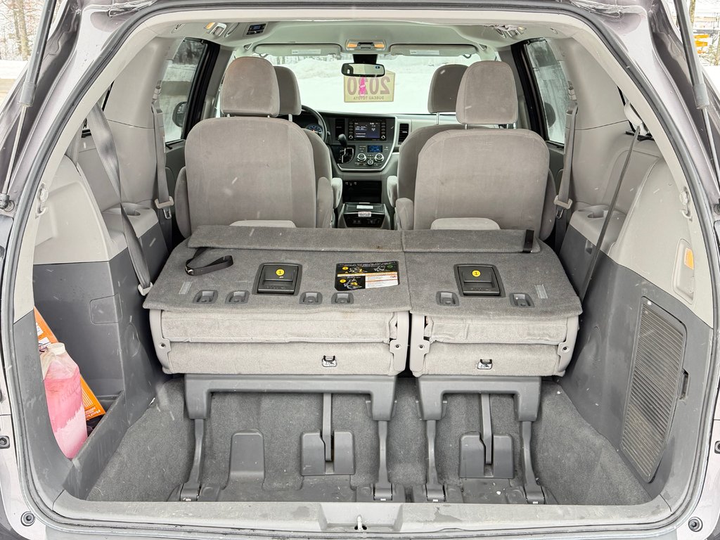 2020 Toyota SIENNA LE AWD LE AWD / FAIBLE KILOMETRAGE / 7 PASSAGERS in Thetford Mines, Quebec - 61 - w1024h768px