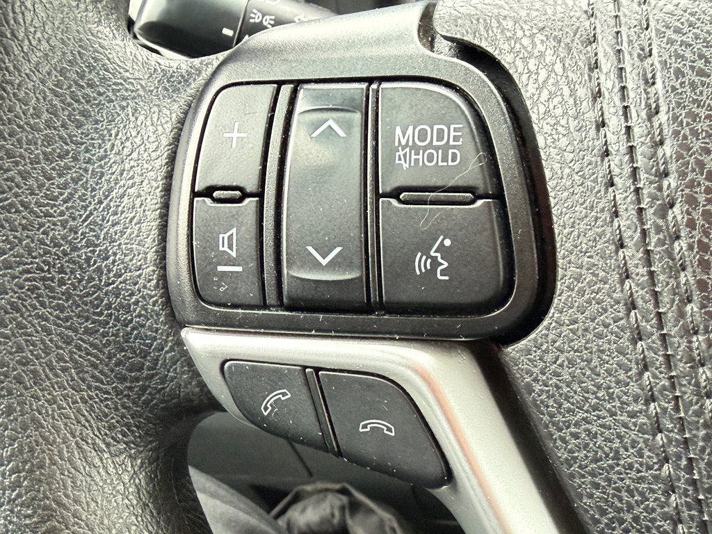 2020 Toyota SIENNA LE AWD LE AWD / FAIBLE KILOMETRAGE / 7 PASSAGERS in Thetford Mines, Quebec - 37 - w1024h768px