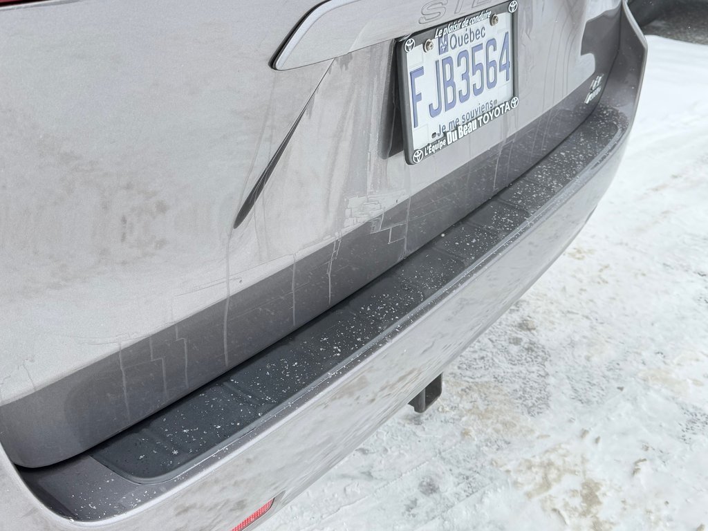2020 Toyota SIENNA LE AWD LE AWD / FAIBLE KILOMETRAGE / 7 PASSAGERS in Thetford Mines, Quebec - 23 - w1024h768px