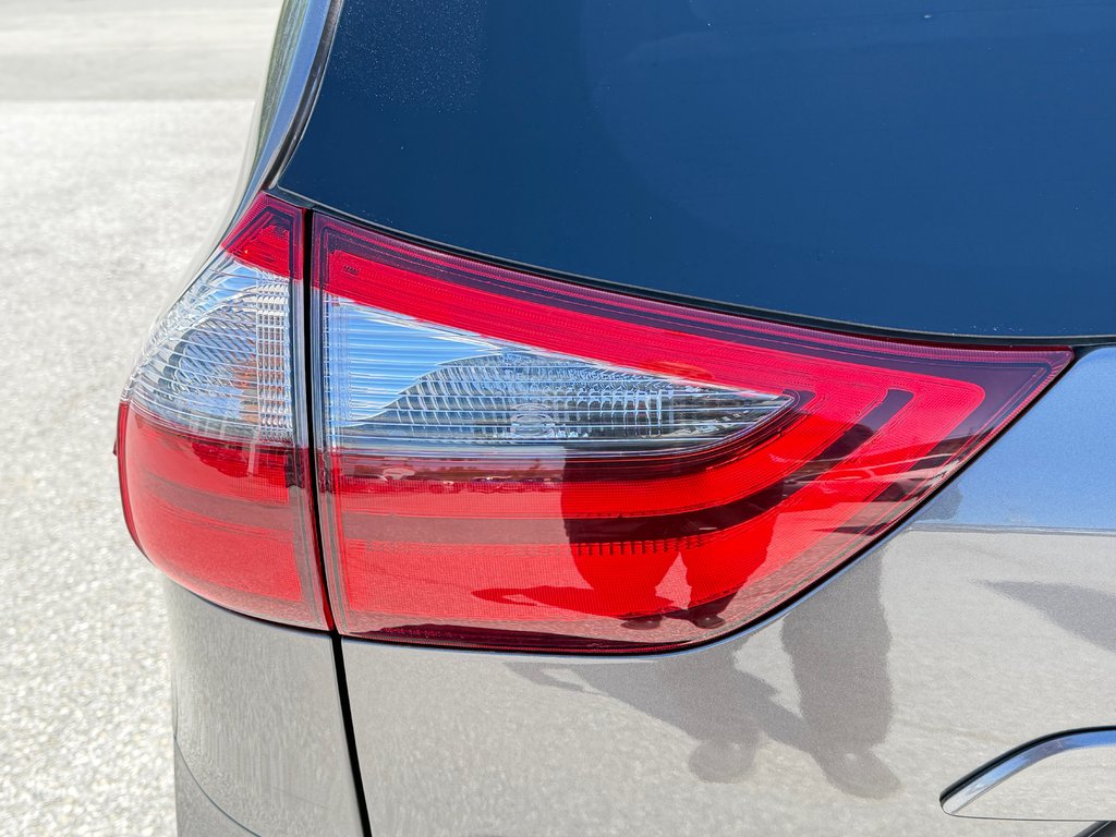 2020 Toyota SIENNA LE AWD LE AWD / FAIBLE KILOMETRAGE / 7 PASSAGERS in Thetford Mines, Quebec - 20 - w1024h768px