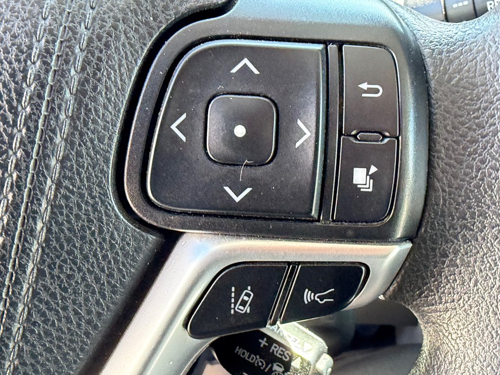 2020 Toyota SIENNA LE AWD LE AWD / FAIBLE KILOMETRAGE / 7 PASSAGERS in Thetford Mines, Quebec - 36 - w1024h768px