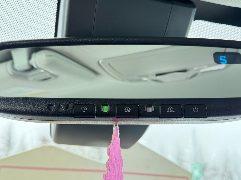 2020 Toyota SIENNA LE AWD LE AWD / FAIBLE KILOMETRAGE / 7 PASSAGERS in Thetford Mines, Quebec - 53 - w1024h768px