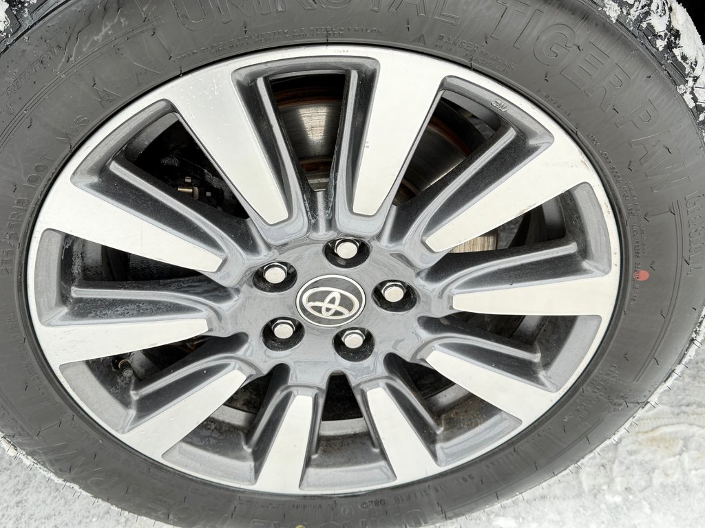 2020 Toyota SIENNA LE AWD LE AWD / FAIBLE KILOMETRAGE / 7 PASSAGERS in Thetford Mines, Quebec - 14 - w1024h768px