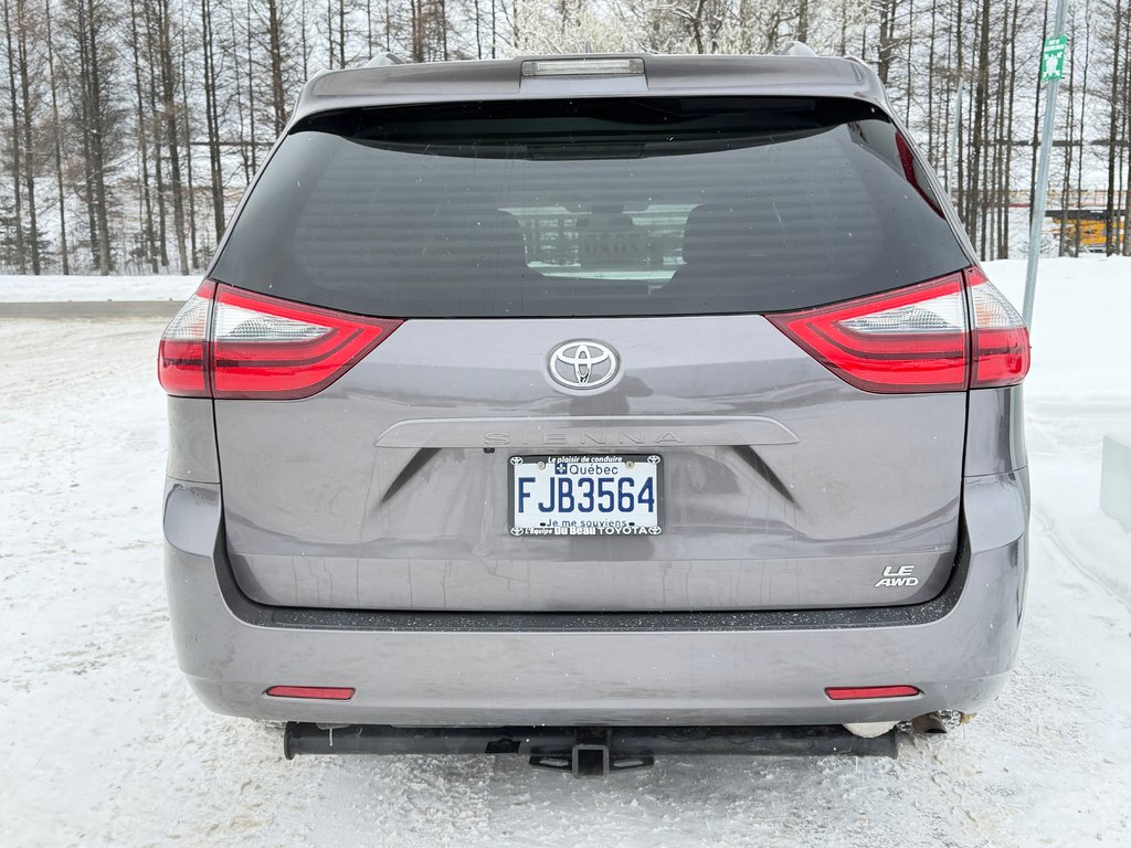 2020 Toyota SIENNA LE AWD LE AWD / FAIBLE KILOMETRAGE / 7 PASSAGERS in Thetford Mines, Quebec - 25 - w1024h768px