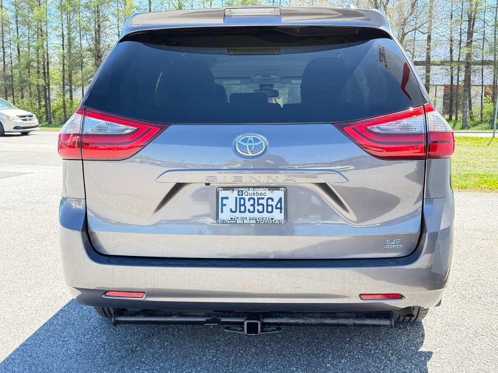 2020 Toyota SIENNA LE AWD LE AWD / FAIBLE KILOMETRAGE / 7 PASSAGERS in Thetford Mines, Quebec - 25 - w1024h768px