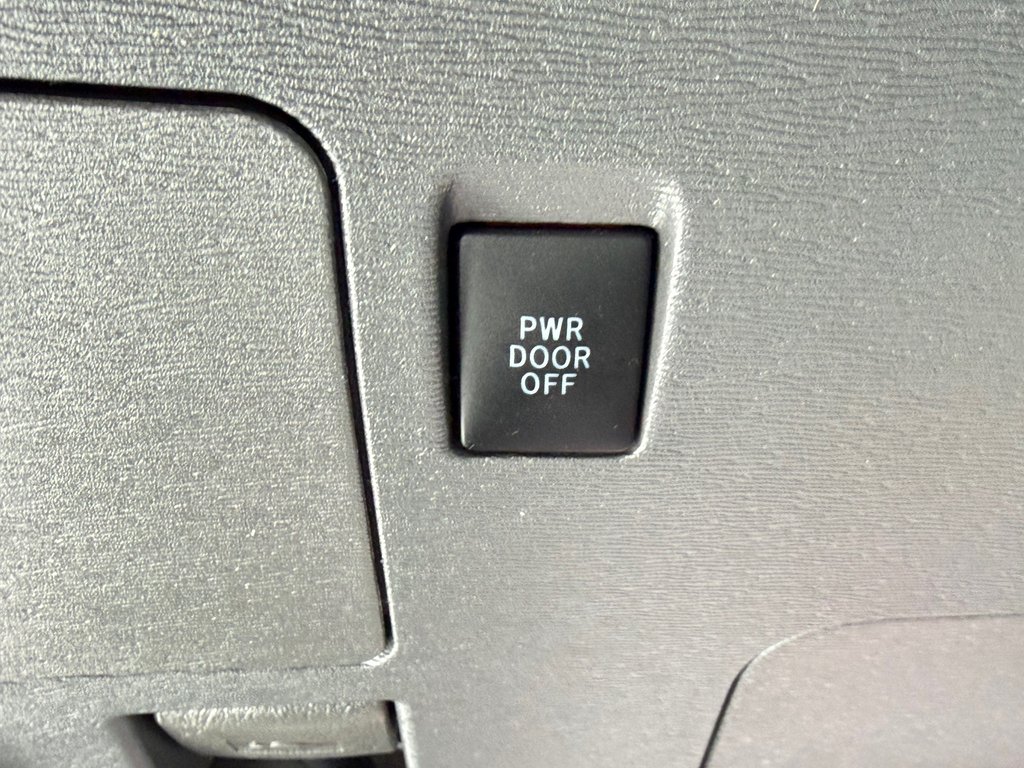 2020 Toyota SIENNA LE AWD AWD / INSPECTÉ / MÉCANIQUE A1 / WOW / in Thetford Mines, Quebec - 31 - w1024h768px