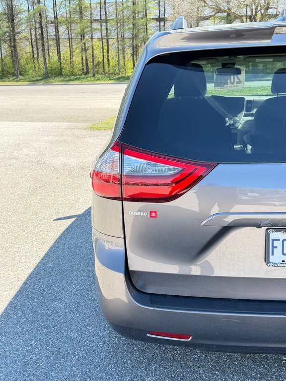 2020 Toyota SIENNA LE AWD INSPECTÉ / MÉCANIQUE A1 / WOW / in Thetford Mines, Quebec - 18 - w1024h768px