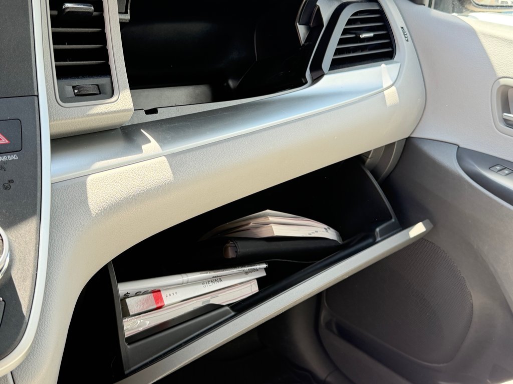 2020 Toyota SIENNA LE AWD INSPECTÉ / MÉCANIQUE A1 / WOW / in Thetford Mines, Quebec - 46 - w1024h768px