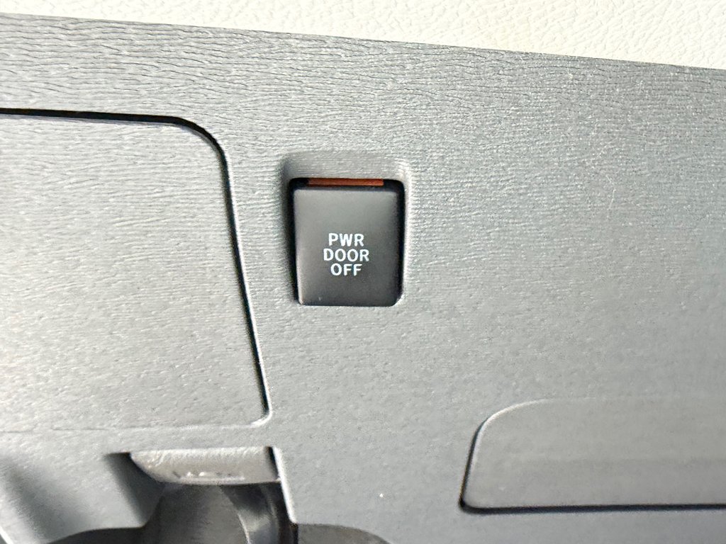 2020 Toyota SIENNA LE AWD INSPECTÉ / MÉCANIQUE A1 / WOW / in Thetford Mines, Quebec - 30 - w1024h768px