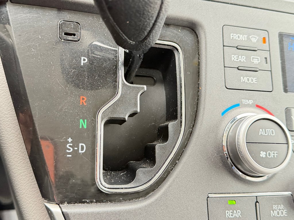 2020 Toyota SIENNA LE AWD AWD / INSPECTÉ / MÉCANIQUE A1 / WOW / in Thetford Mines, Quebec - 42 - w1024h768px