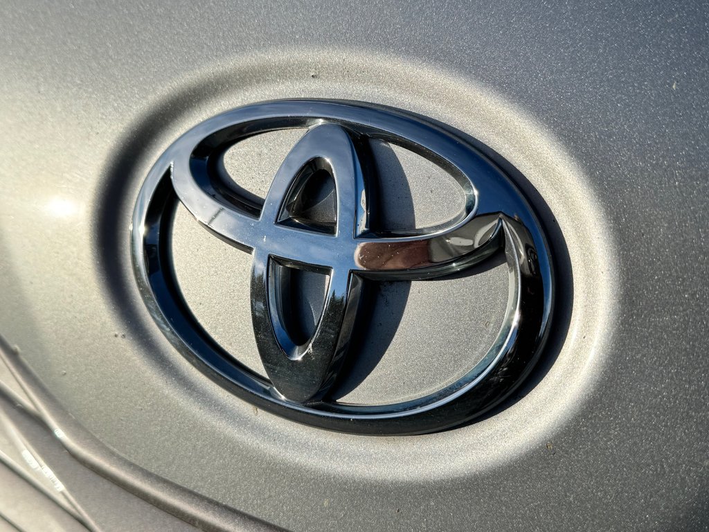 Toyota Sienna XLE / AWD / INSPECTÉ / INT : CUIR / TOIT OUVRANT 2015 à Thetford Mines, Québec - 12 - w1024h768px