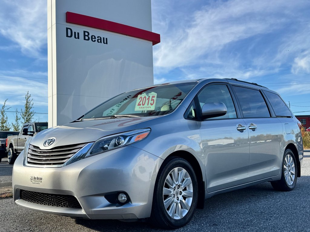 Toyota Sienna XLE / AWD / INSPECTÉ / INT : CUIR / TOIT OUVRANT 2015 à Thetford Mines, Québec - 1 - w1024h768px