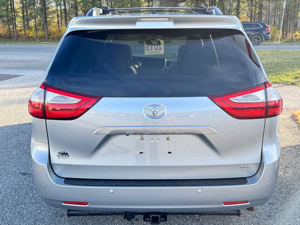 Toyota Sienna XLE / AWD / INSPECTÉ / INT : CUIR / TOIT OUVRANT 2015 à Thetford Mines, Québec - 5 - w1024h768px