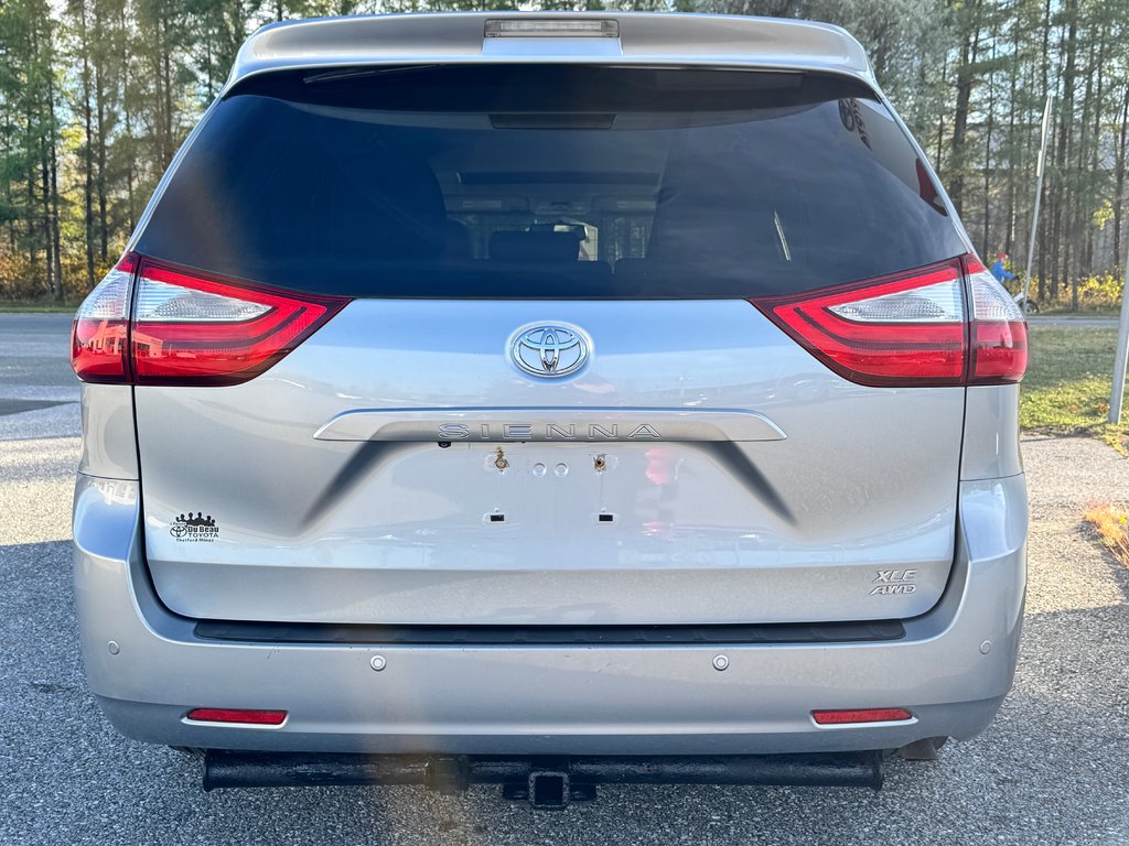 Toyota Sienna XLE / AWD / INSPECTÉ / INT : CUIR / TOIT OUVRANT 2015 à Thetford Mines, Québec - 26 - w1024h768px